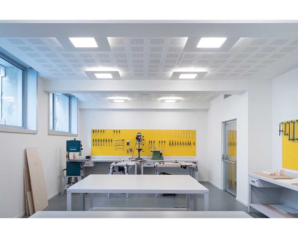 FO14 Istituto di Moda e Design Raffles Milano