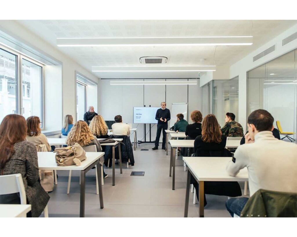 FO23 Istituto di Moda e Design Raffles Milano