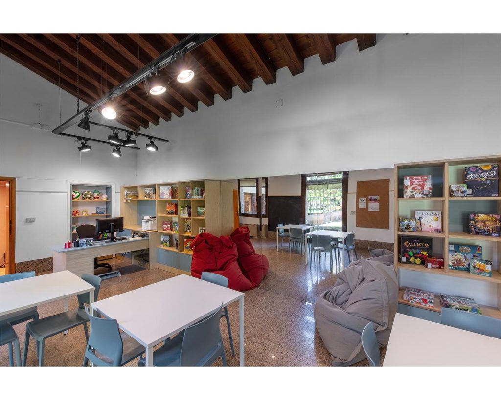 F06 Biblio Cannaregio
